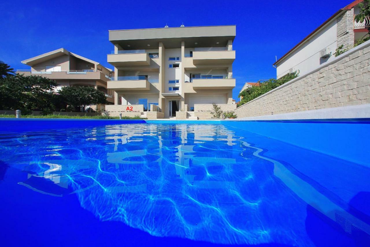 Luxury Apartments Sikiric_2 With Fantastic View On The Sea 비빈제 외부 사진