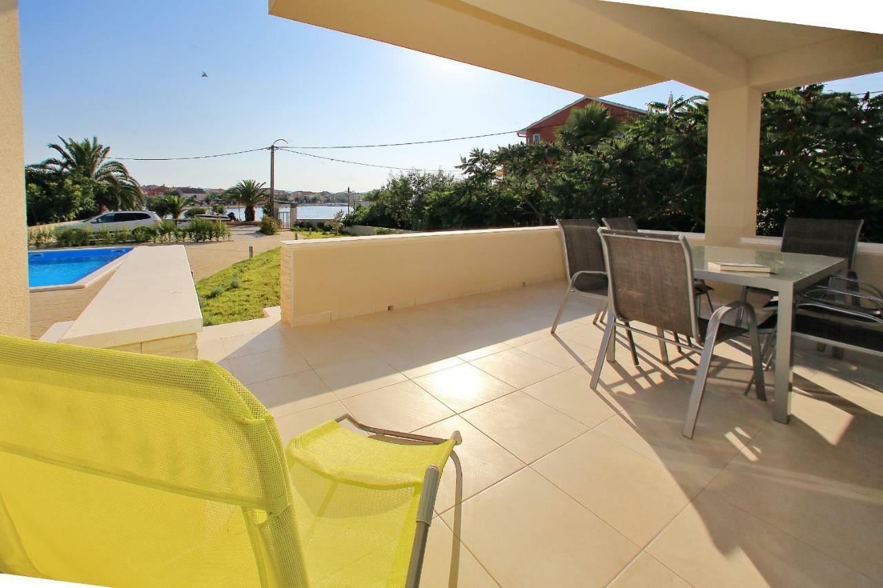 Luxury Apartments Sikiric_2 With Fantastic View On The Sea 비빈제 외부 사진