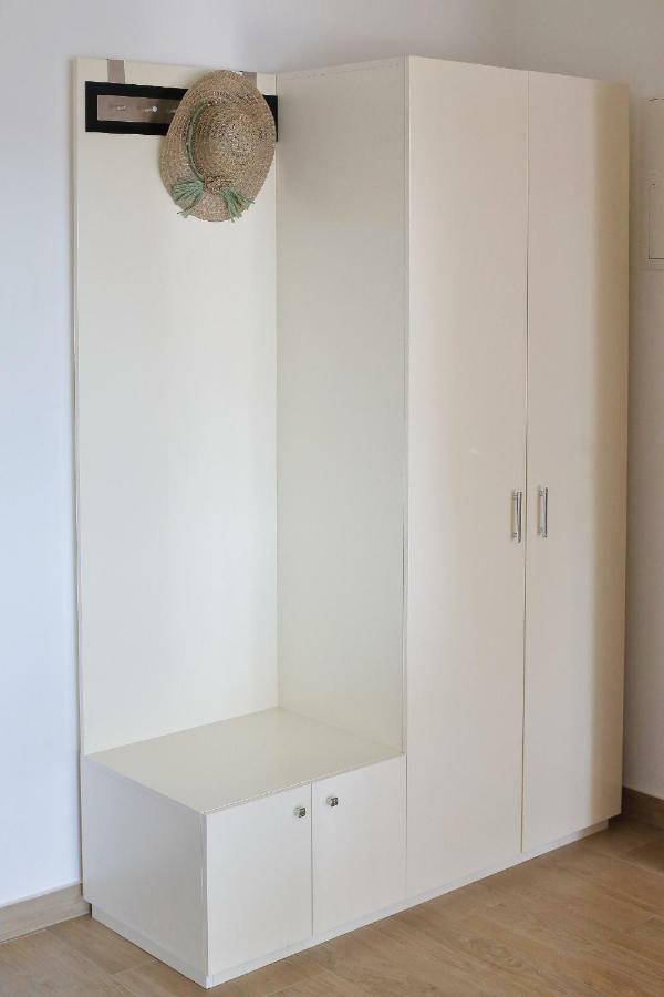 Luxury Apartments Sikiric_2 With Fantastic View On The Sea 비빈제 외부 사진